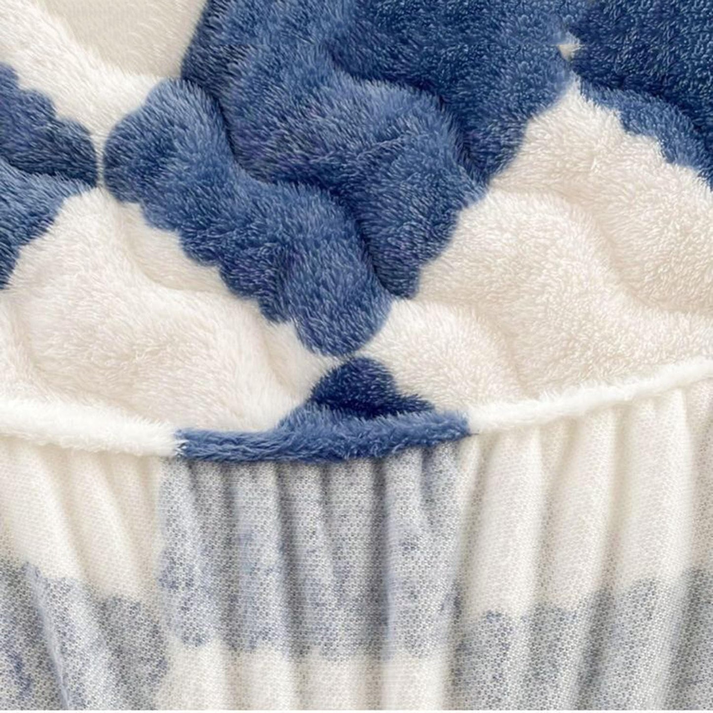 Milk Velvet Checkered Mattress Cover, Cow Flannel Fitted Sheet, Milk Velvet Bedding Sheets, Ultra Soft Fluffy Non-Slip Protective Cover for Bed Mattress (Black,47.2 * 78.7IN)